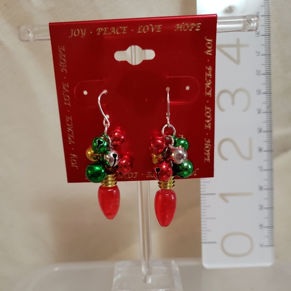 Pretty Christmas earrings - Picture 3 of 4